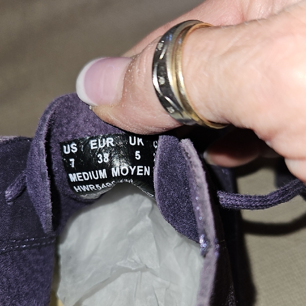 Hush Puppies Women's Size 7 Purple Suede Shoes - Picture 4 of 8